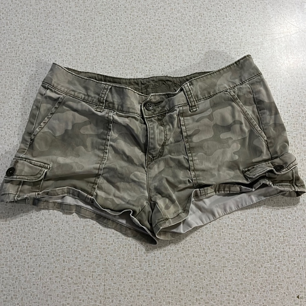 Camouflage cargo shorts